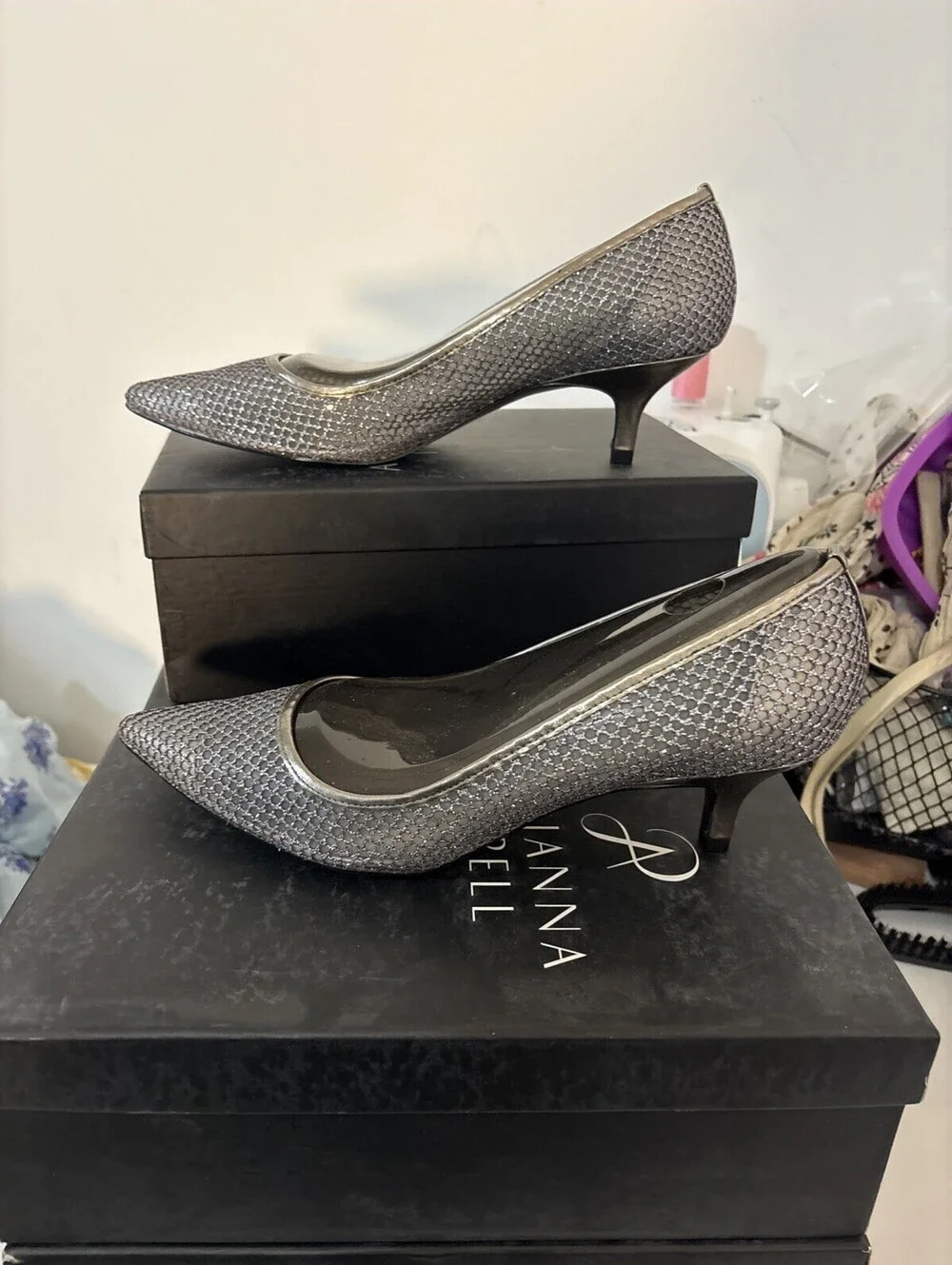 Adrianna Papell Shoes Womens Sz 9.5M Gunmetal Honeycomb Lois Pump Evening Shoe - Picture 2 of 4